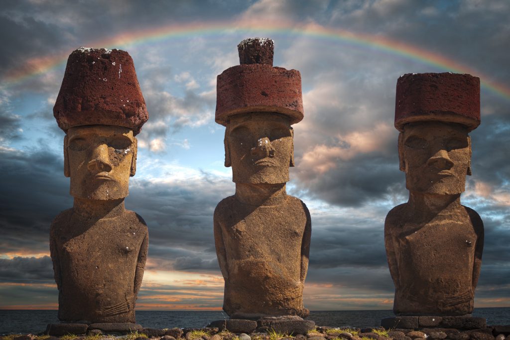 easter-island-heads-1024x683